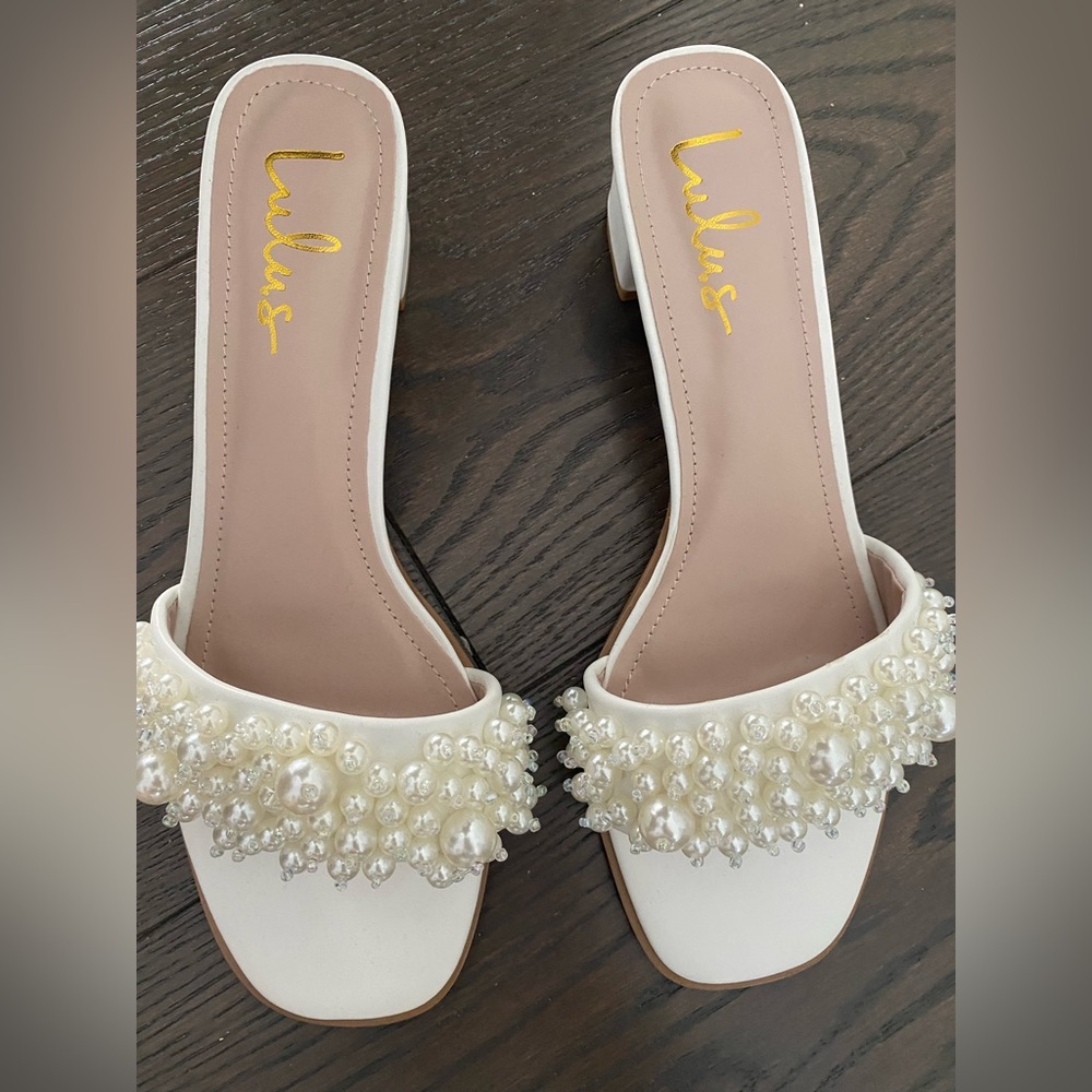 LuLu’s Adelaide White Pearl high heel sandle